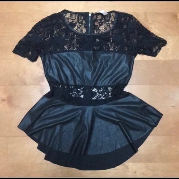 Mezzanine Black Semi Sheer Lace Peplum Top Small - Picture 2 of 3